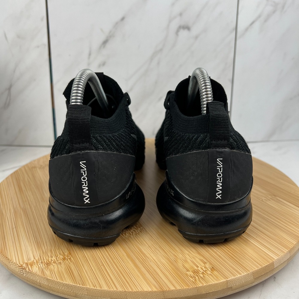 Nike Air Vapormax Flyknit 3 Womens Size 8 Triple Black Running Shoes AJ6910-002 - Picture 2 of 12